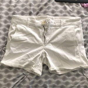 American Eagle white shorts